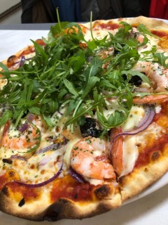 Pizza crevettes roquette