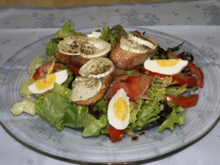 Salade chèvre chaud